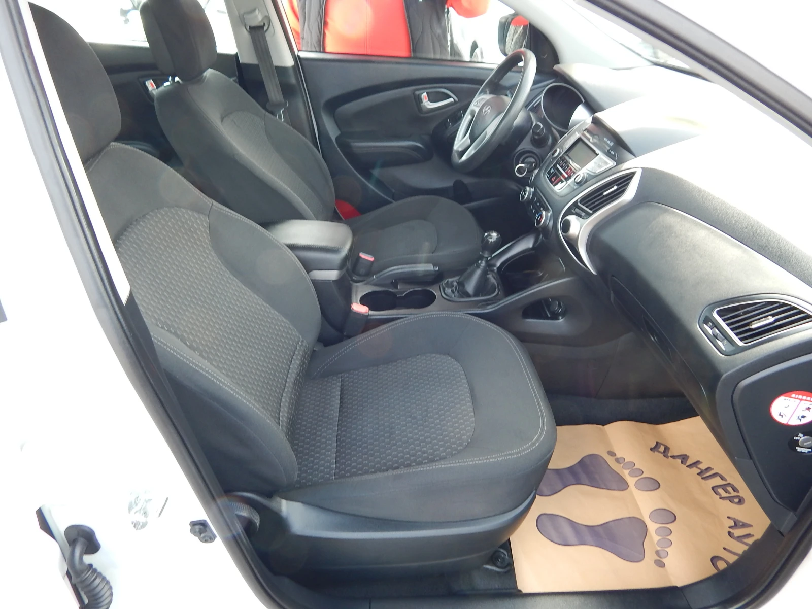 Hyundai IX35 1.7CRDI, снимка 16 - Автомобили и джипове - 54194053