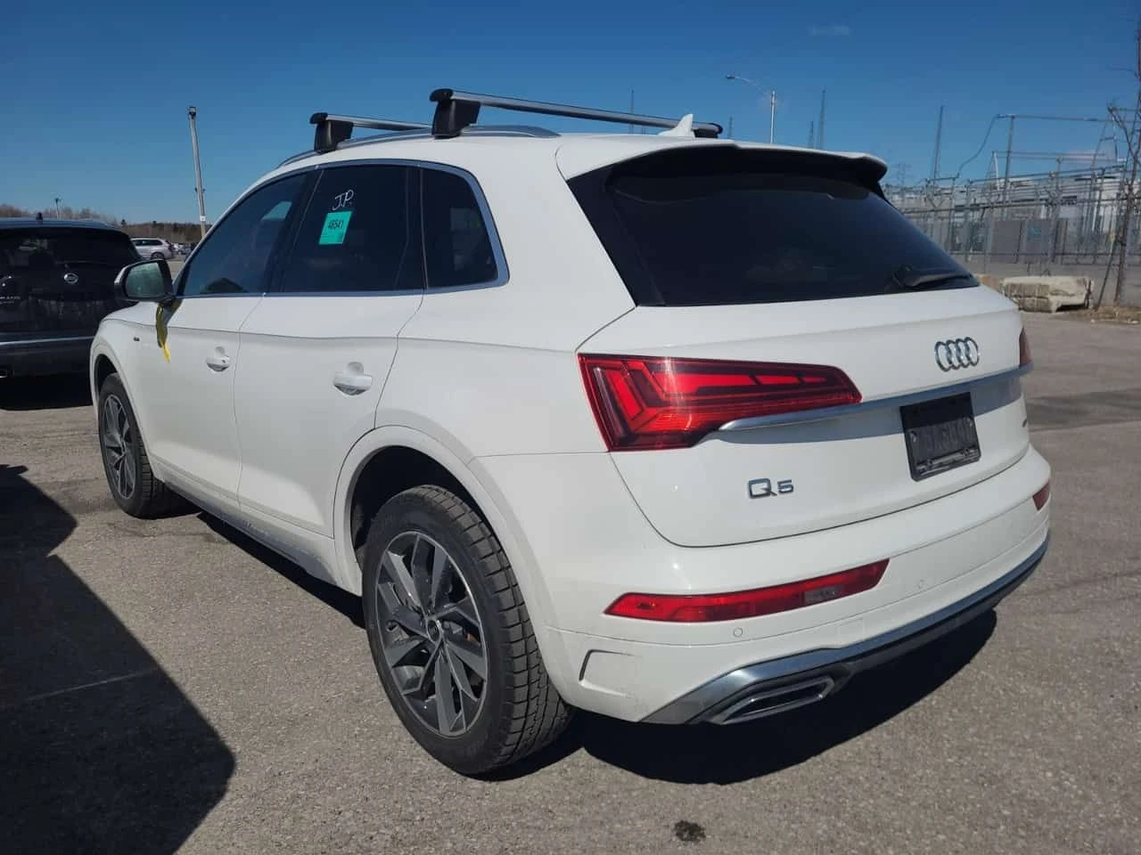 Audi Q5 PROGRESSIV/CARFAX/ДИСТРОНИК/+ ГУМИ/2 КЛЮЧА/ПАНО/, снимка 4 - Автомобили и джипове - 54297154