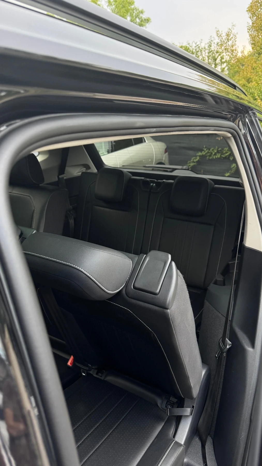VW Tiguan, снимка 15 - Автомобили и джипове - 54486720