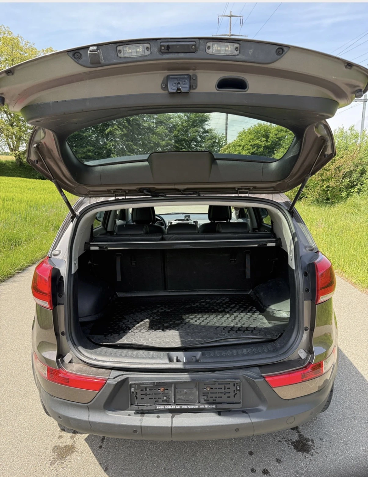 Kia Sportage 2.0 LUKS 4x4, снимка 7 - Автомобили и джипове - 54634781
