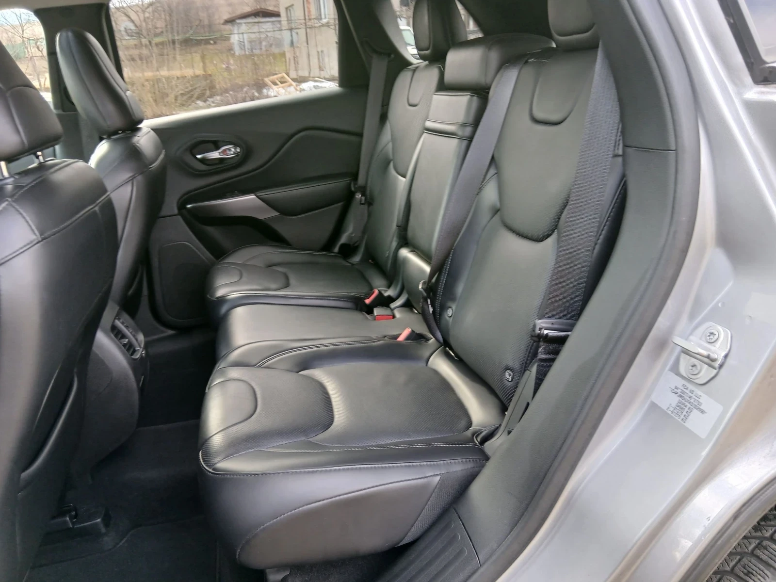 Jeep Cherokee 2.2 d 4x4 | Mobile.bg � ����������� 10