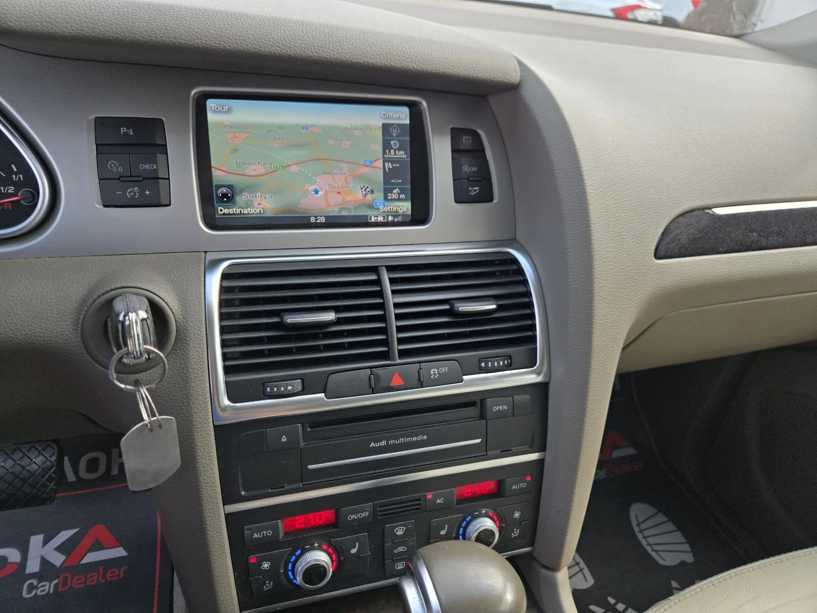 Audi Q7 3.0TDI-245кс= 7МЕСТА= ДИСТРОНИК= FACE= ПАНО= ПОДГР, снимка 16 - Автомобили и джипове - 55792358