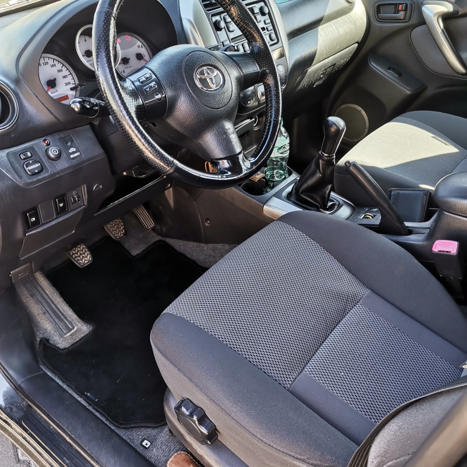 Toyota Rav4, снимка 7 - Автомобили и джипове - 56074839