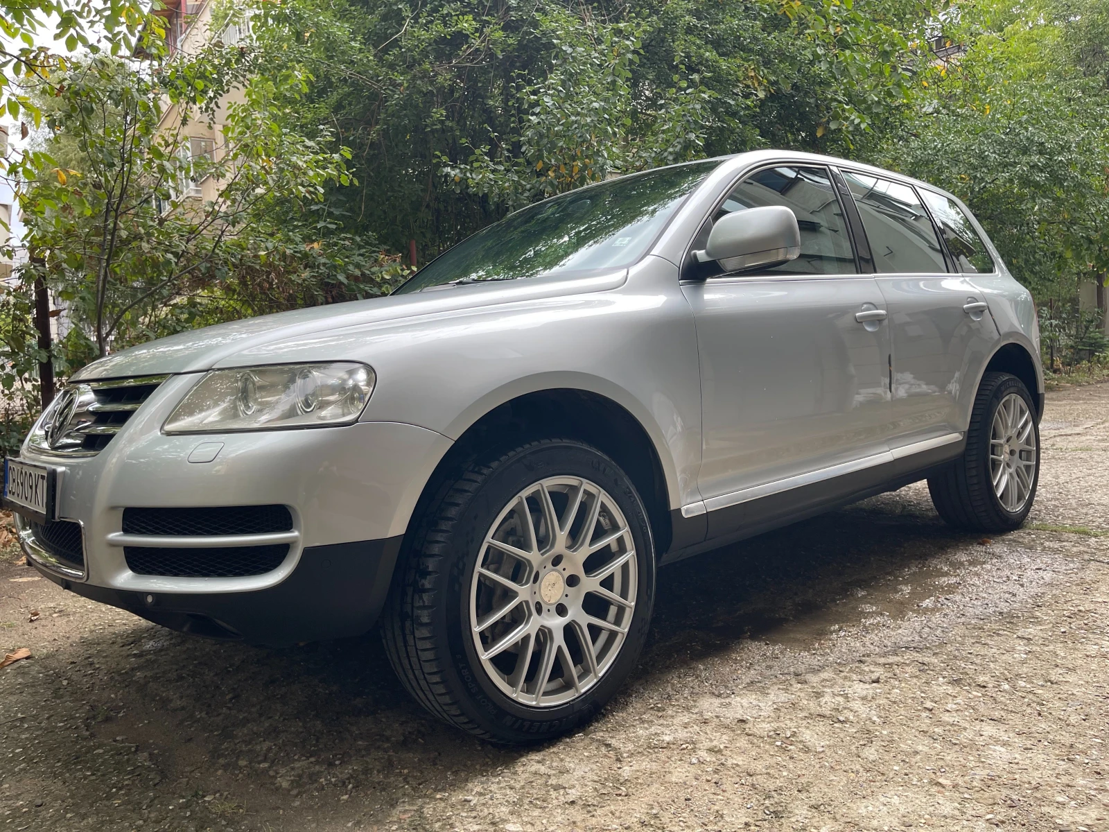 VW Touareg, снимка 3 - Автомобили и джипове - 56238573