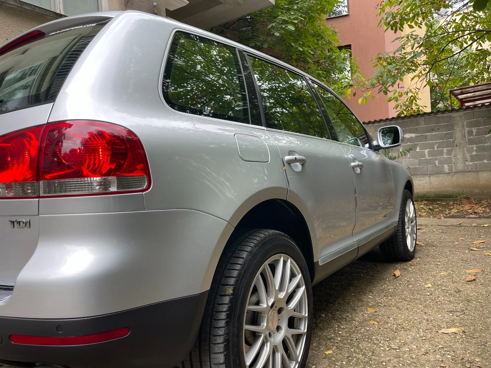 VW Touareg, снимка 5 - Автомобили и джипове - 56238573