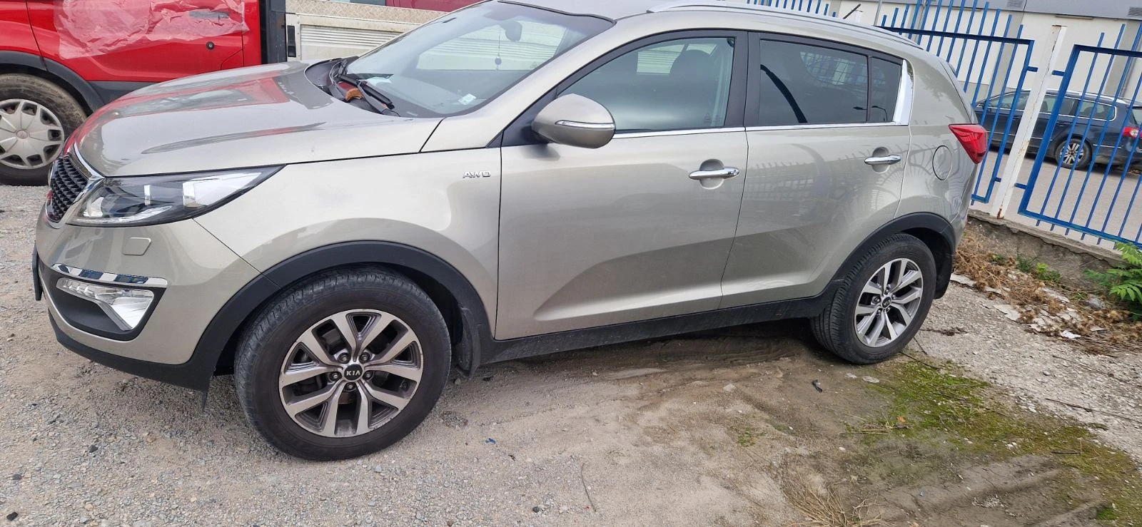 Kia Sportage, снимка 2 - Автомобили и джипове - 56669843