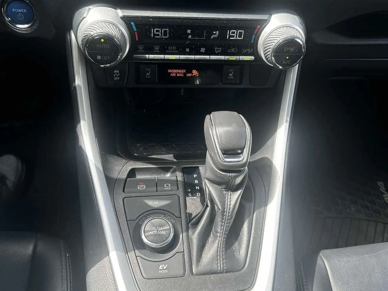 Toyota Rav4, снимка 10 - Автомобили и джипове - 56689299