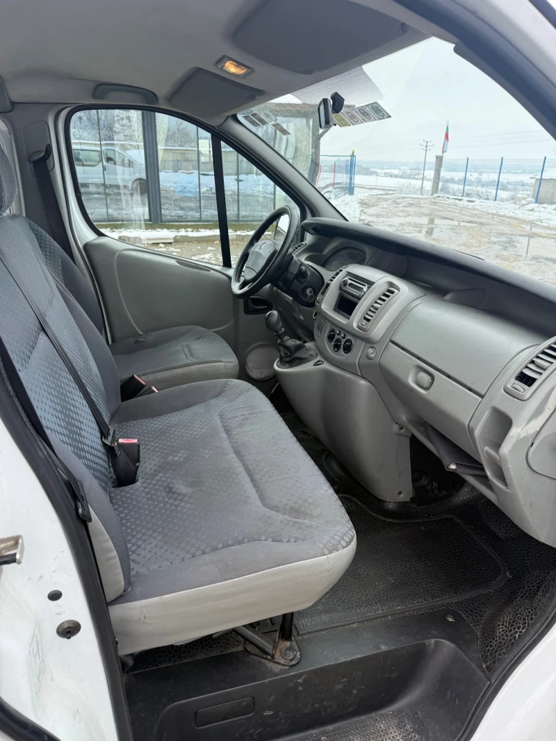 Renault Trafic 2.0 115 klima maxi 8+ 1, снимка 10 - Бусове и автобуси - 53339610