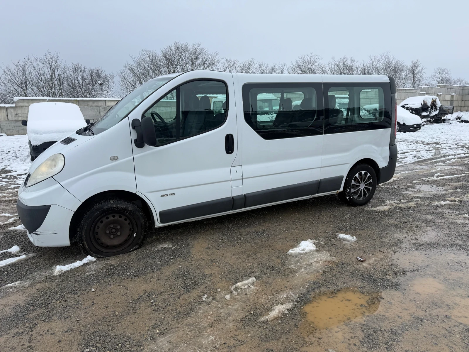 Renault Trafic 2.0 115 klima maxi 8+ 1 - изображение 3