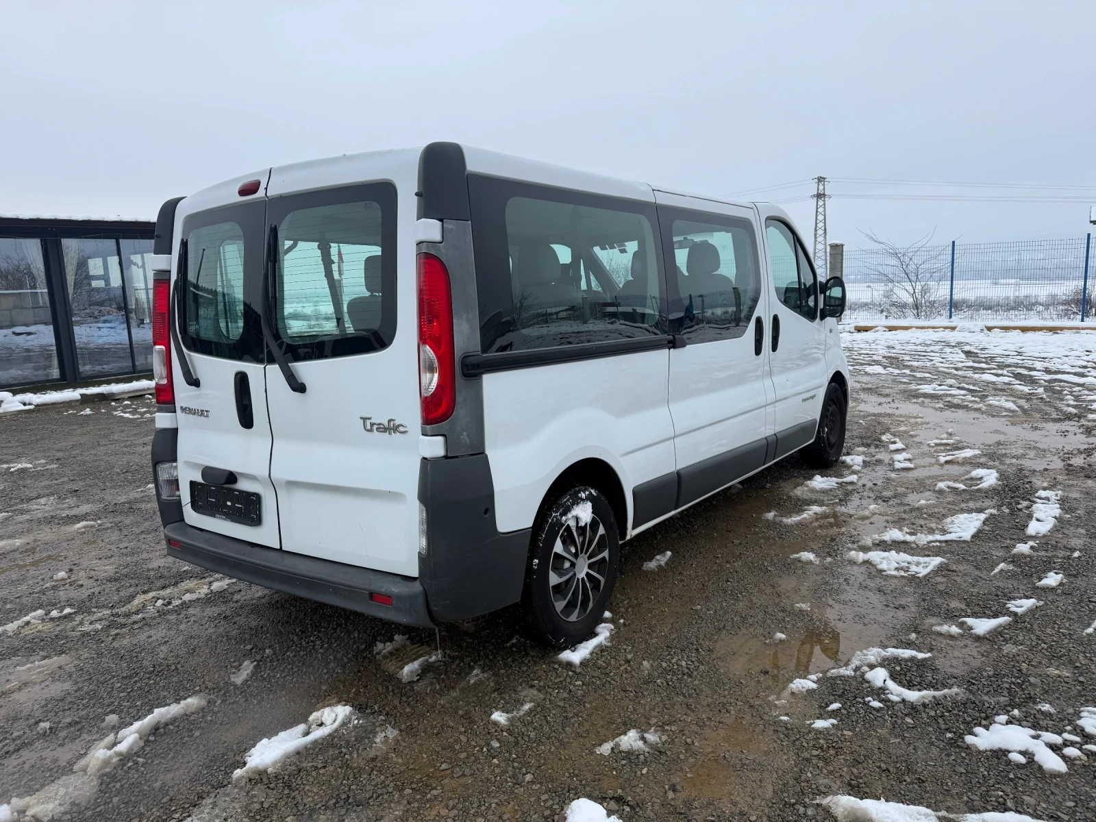 Renault Trafic 2.0 115 klima maxi 8+ 1 - изображение 5