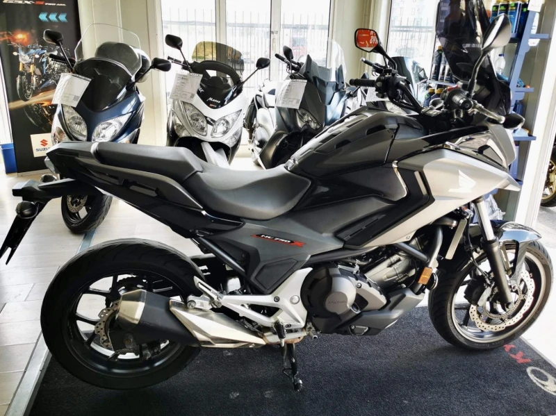 Honda Nc 750 DCT, ABS, LED, TC, снимка 10 - Мотоциклети и мототехника - 51019461