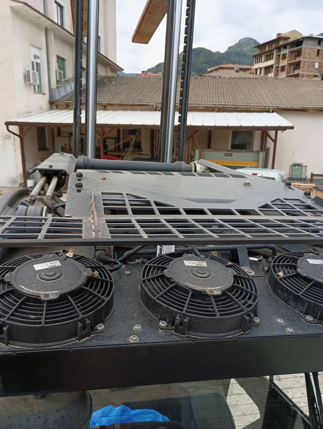  Linde  25    | Mobile.bg   7