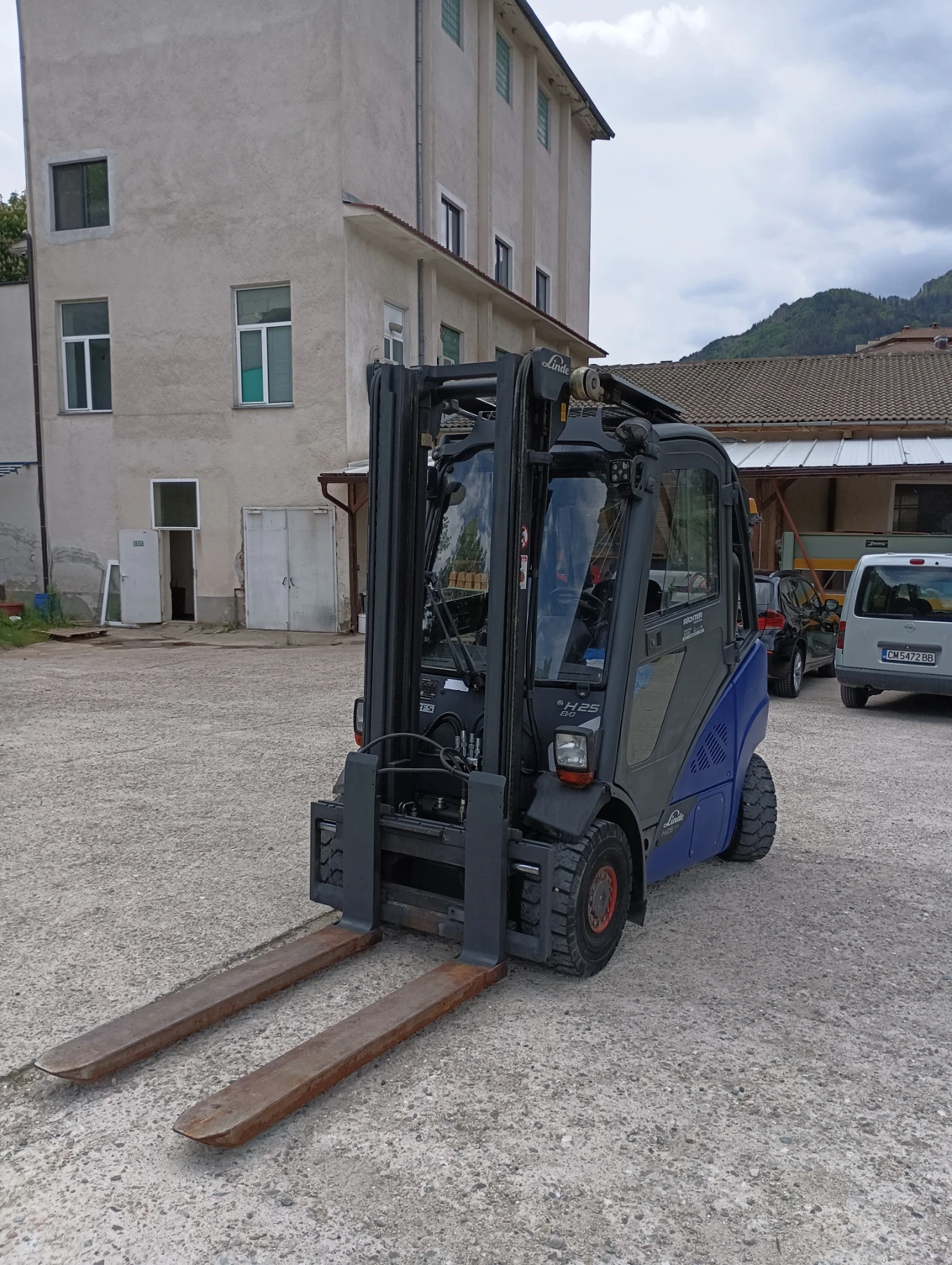  Linde  25    | Mobile.bg   2