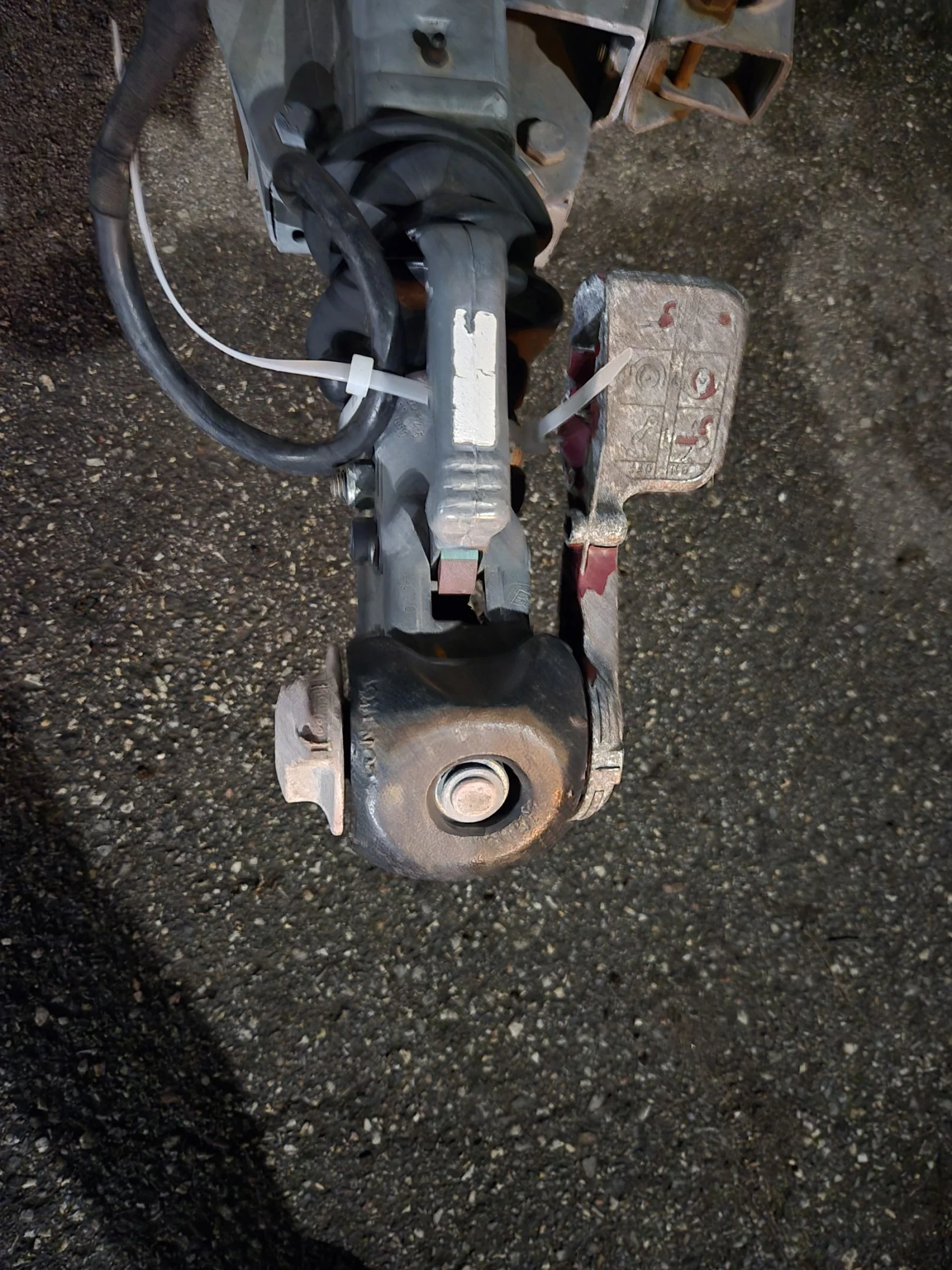 Каравана KIP 420 T, снимка 14 - Каравани и кемпери - 53948931