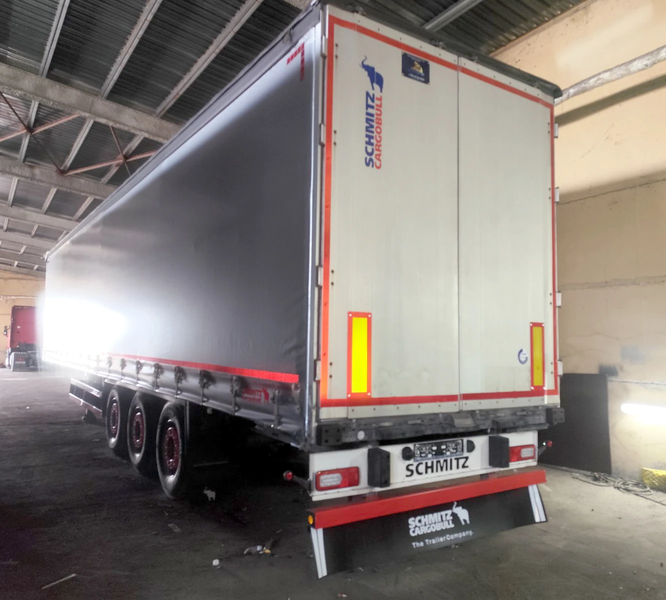 Полуремарке Schmitz СТАНДАРТ