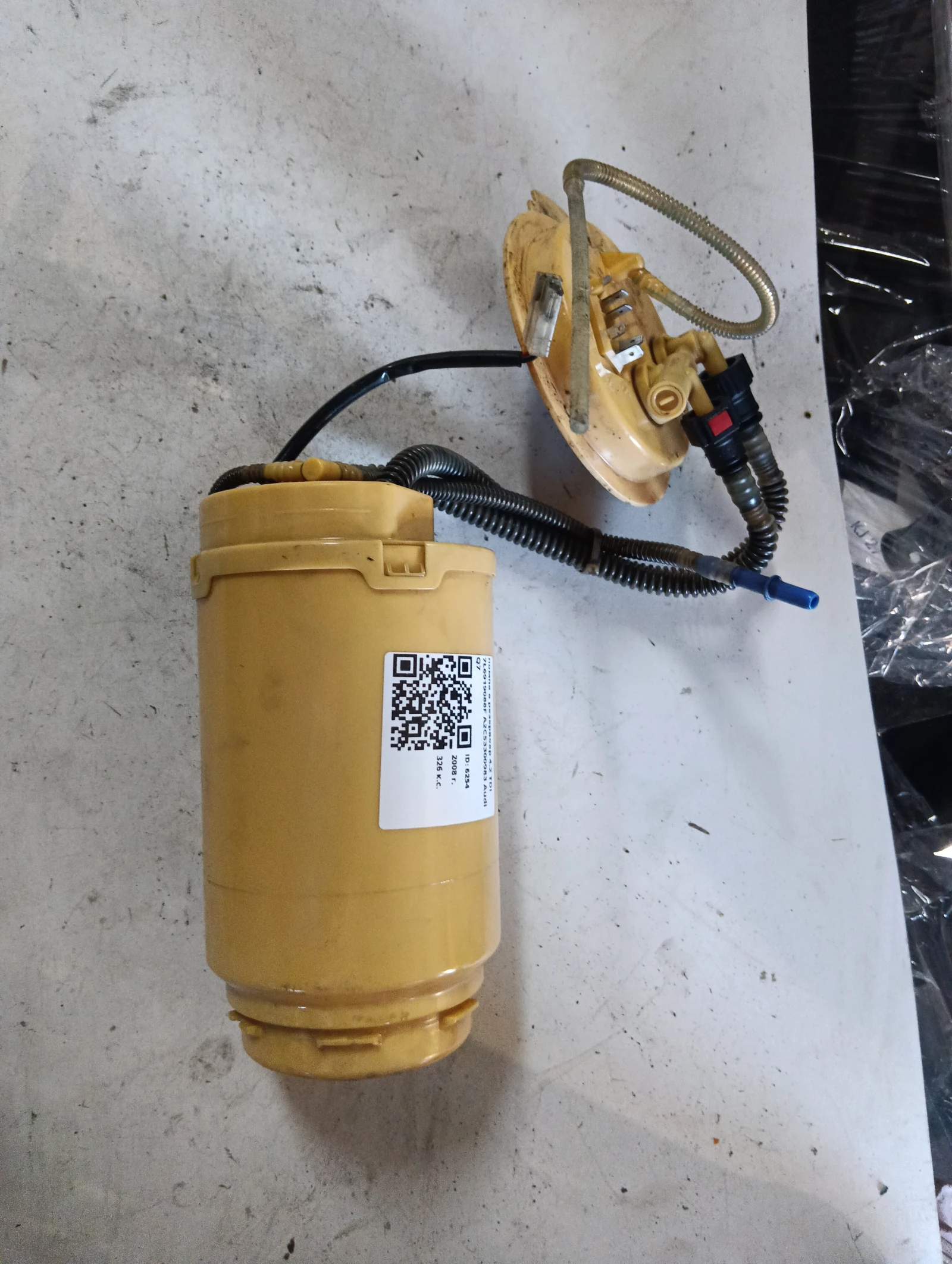 помпа в резервоар 4.2 TDI 7L6919088F A2C53300983 Audi Q7