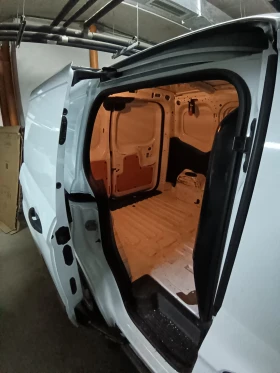 Ford Courier, снимка 16