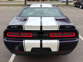 Dodge Challenger SRT 392  CARFAX, снимка 4