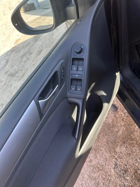 VW Golf 1.6 tdi Добро състояние - 4800 € / 9387.98 лв. - 41145975 11