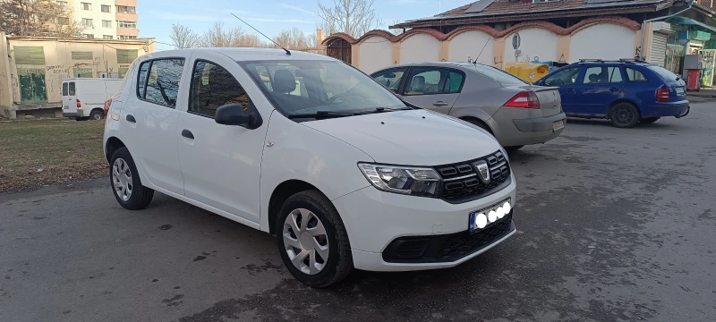 Dacia Sandero, снимка 2 - Автомобили и джипове - 48390847