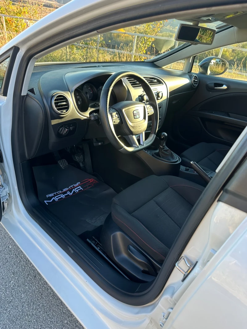 Seat Leon, снимка 12 - Автомобили и джипове - 52256978