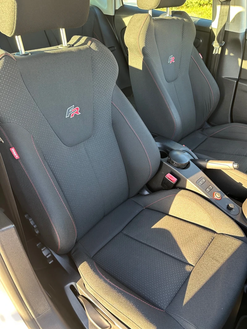 Seat Leon, снимка 9 - Автомобили и джипове - 52256978