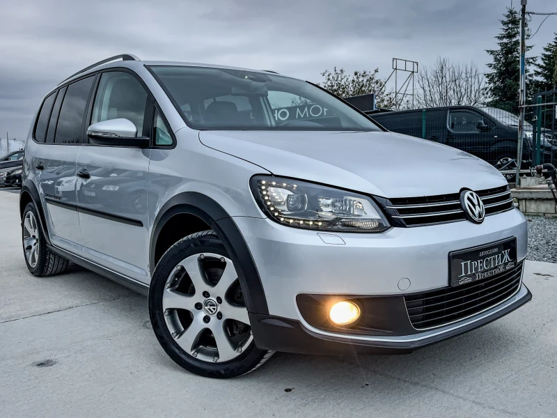 VW Touran 2.0TDI - CROSS - XENON, снимка 3 - Автомобили и джипове - 52296245