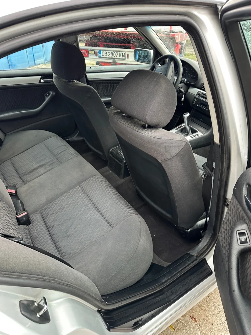 BMW 320 2.0 136, снимка 8 - Автомобили и джипове - 52472445