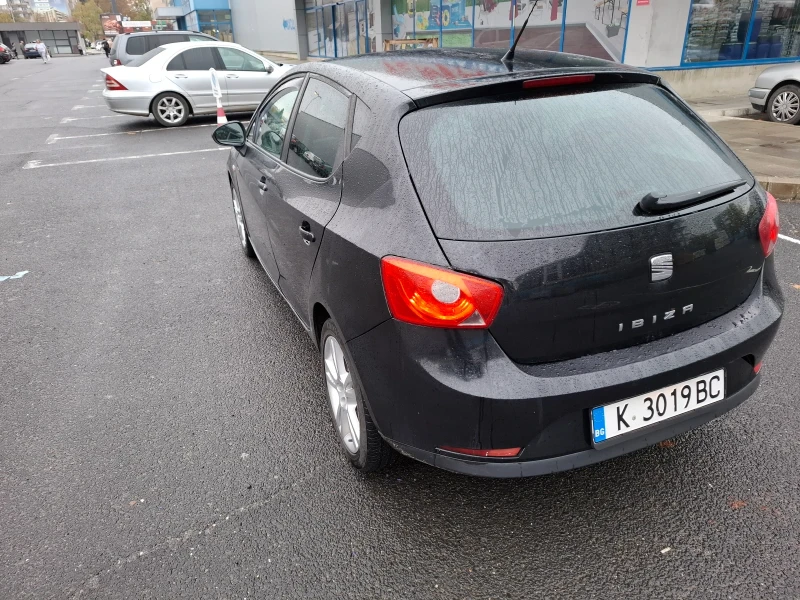 Seat Ibiza, снимка 4 - Автомобили и джипове - 52503071