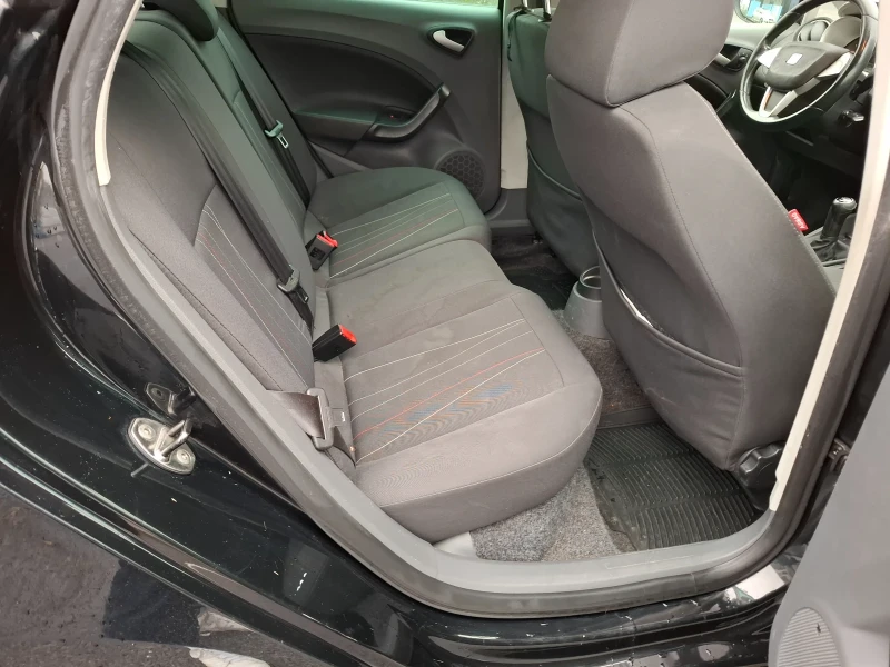 Seat Ibiza, снимка 3 - Автомобили и джипове - 52503071