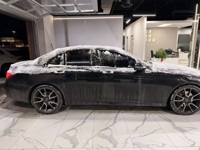 Mercedes-Benz E 300 * CARFAX * БЕЗ ПЪРВОНАЧАЛНА ВНОСКА, снимка 6 - Автомобили и джипове - 52706399