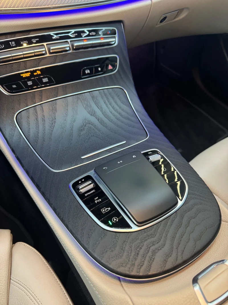 Mercedes-Benz E 200 d * FACELIFT * , снимка 7 - Автомобили и джипове - 52850559