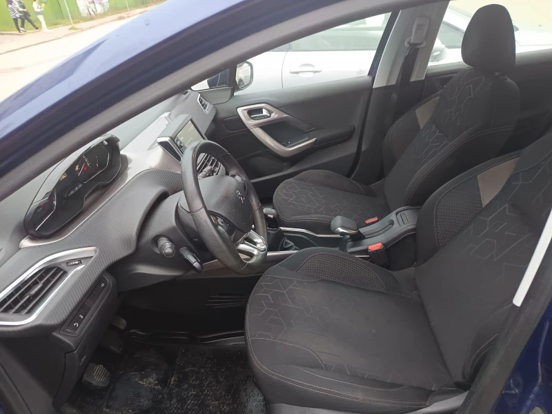 Peugeot 2008 1.6 i, снимка 9 - Автомобили и джипове - 52881109