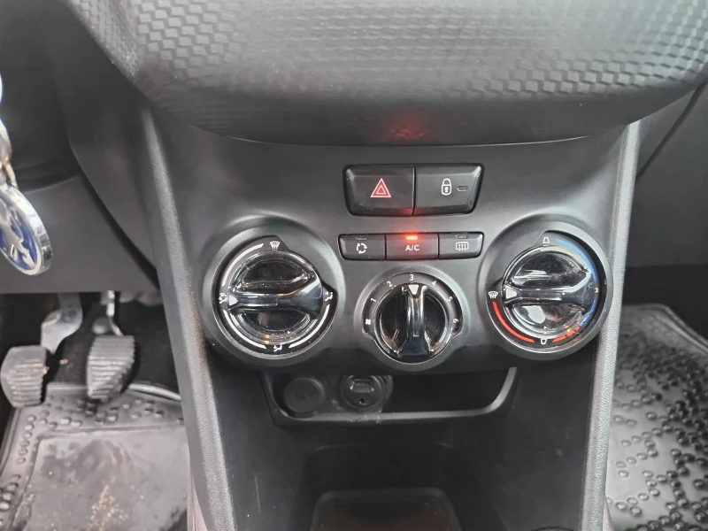 Peugeot 2008 1.6 i, снимка 8 - Автомобили и джипове - 52881109