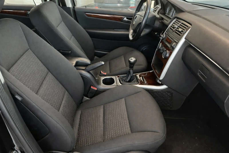 Mercedes-Benz B 180 Mетан/БЕНЗИН , снимка 4 - Автомобили и джипове - 52977679