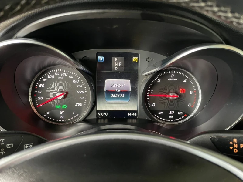 Mercedes-Benz C 220 AMG/ПАНО/360CAM/9G/FULL LED/НОВИ ГУМИ/Мъртва зона, снимка 14 - Автомобили и джипове - 52991751