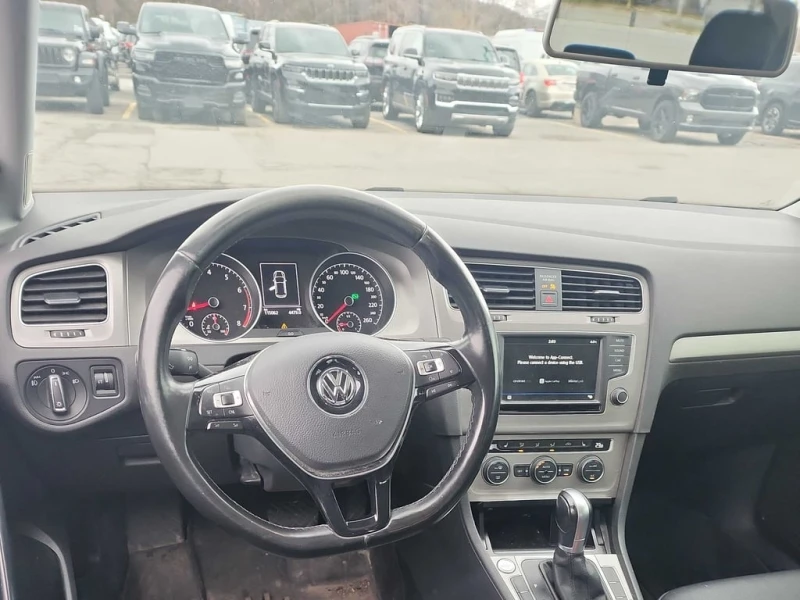 VW Golf * 5dr HB Auto 1.8 TSI * CARFAX * ЦЕНА ДО БГ, снимка 8 - Автомобили и джипове - 53044166