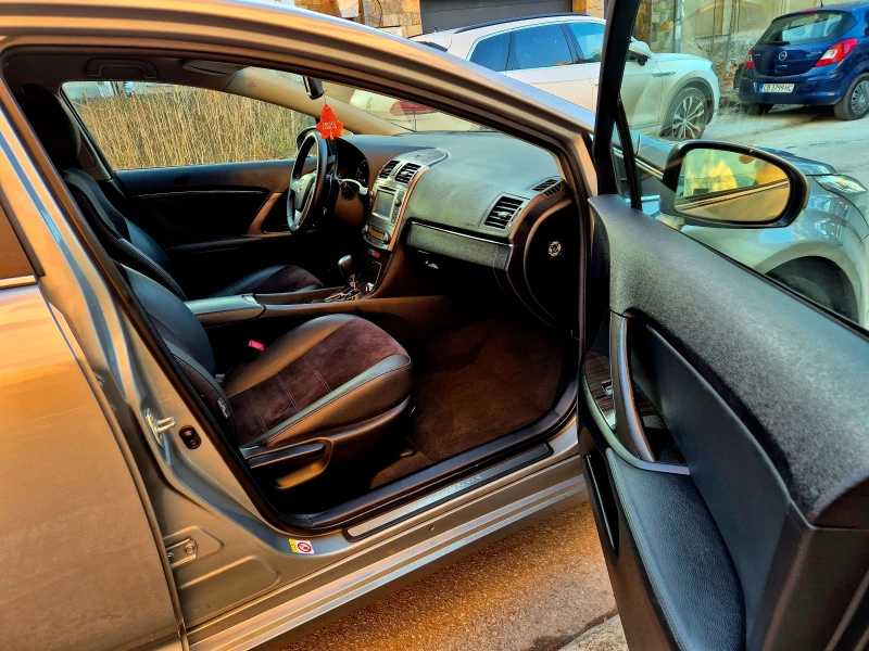 Toyota Avensis 2.2d4d-EXECUTIVE- navi-veriga-avtomat-japan , снимка 12 - Автомобили и джипове - 53156817