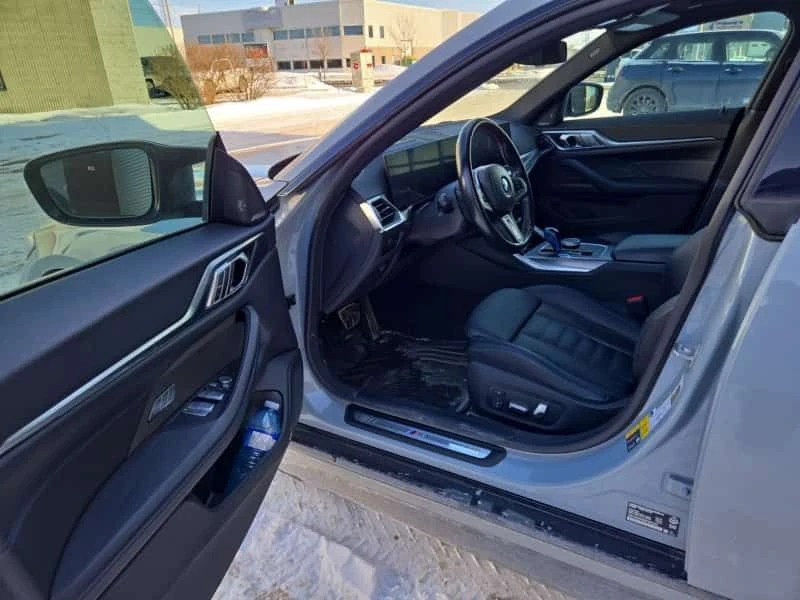 BMW i4 * M50 * ПОДГРЕВ* ПАНО* KEYLESS* , снимка 13 - Автомобили и джипове - 53633138