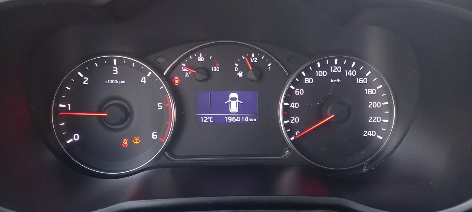 Kia Carens 1.7CRDI/136../7-/196000./ | Mobile.bg   15