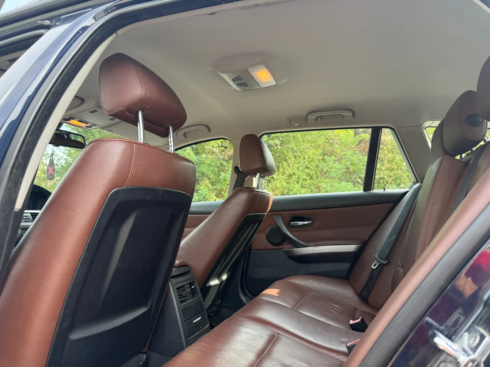 BMW 320 Е91 320d 163hp - изображение 10
