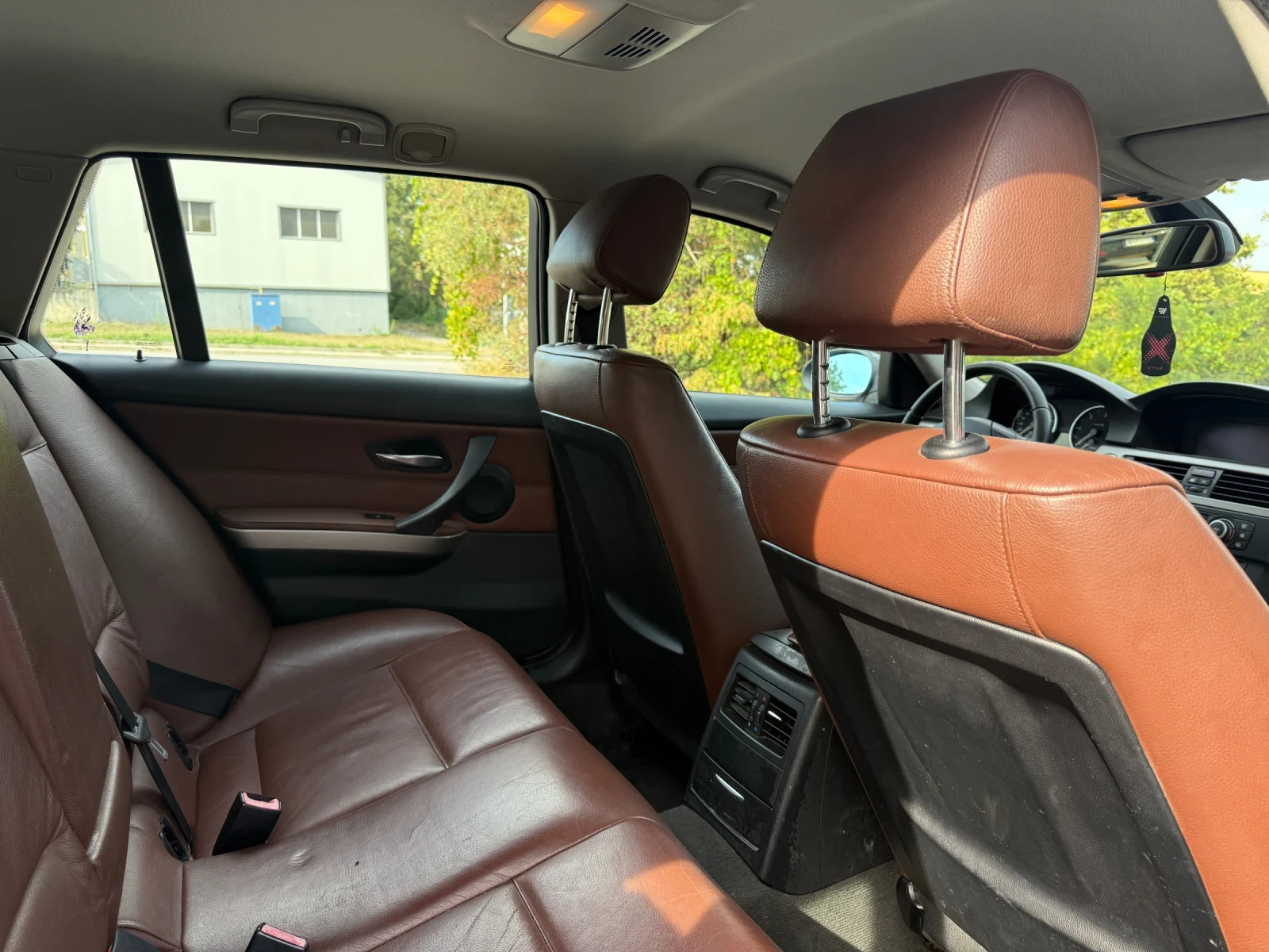 BMW 320 Е91 320d 163hp - изображение 9