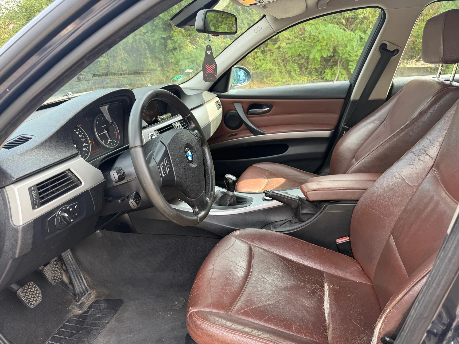 BMW 320 Е91 320d 163hp - изображение 6