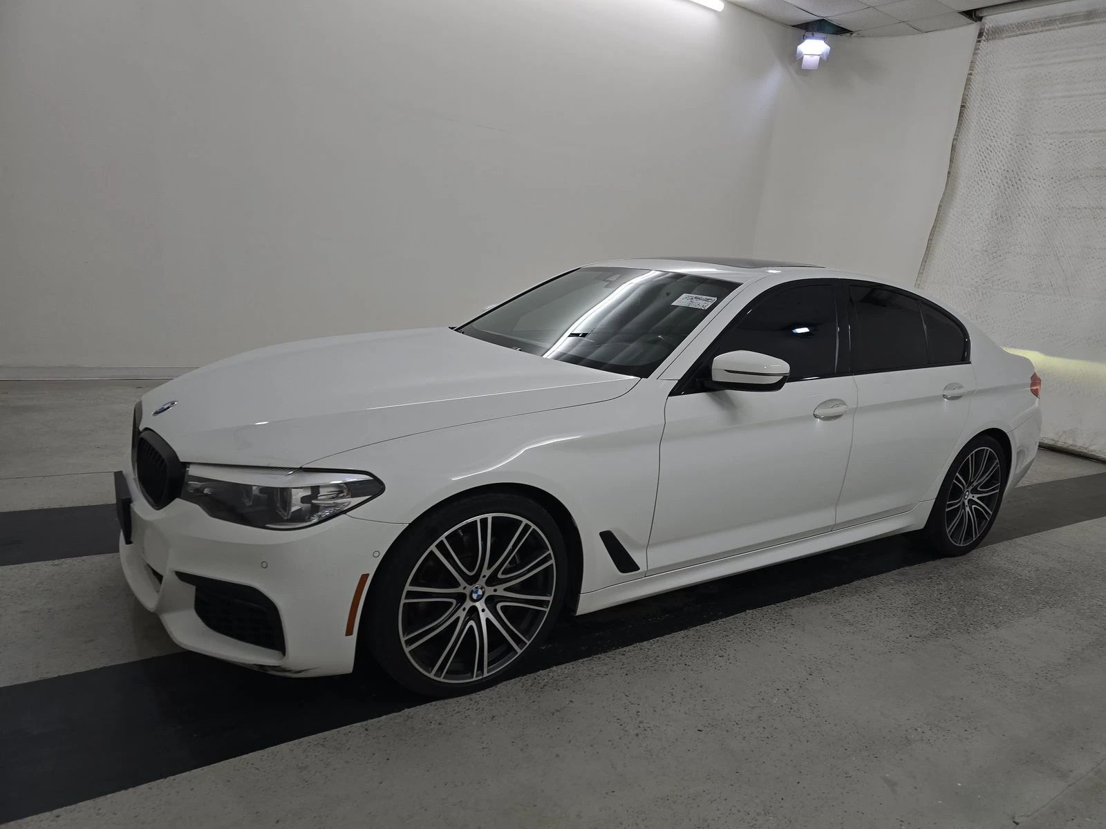 BMW 540 2020 BMW 5 Series Sedan 540i M SPORT LINE - изображение 3