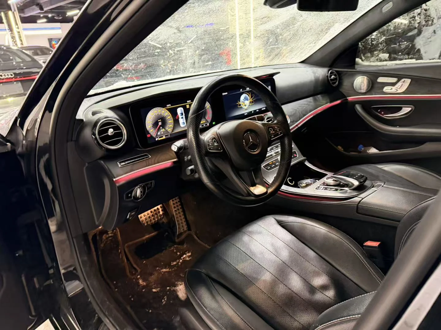 Mercedes-Benz E 300 * CARFAX * БЕЗ ПЪРВОНАЧАЛНА ВНОСКА - изображение 8