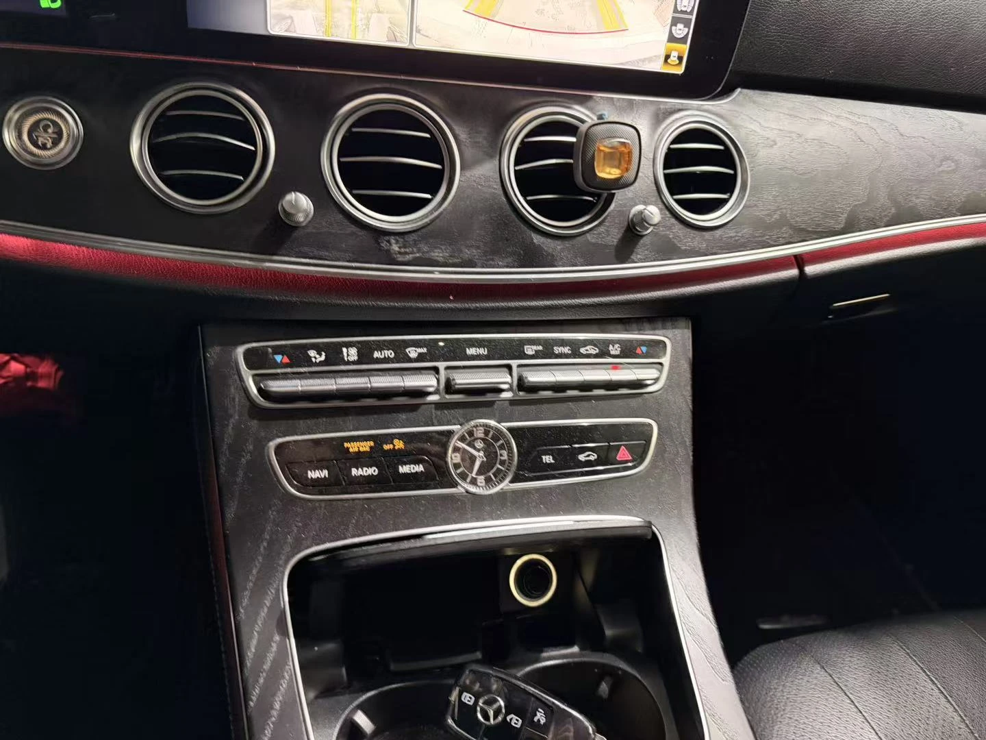 Mercedes-Benz E 300 * CARFAX * ��� ������������ ������ | Mobile.bg � ����������� 12