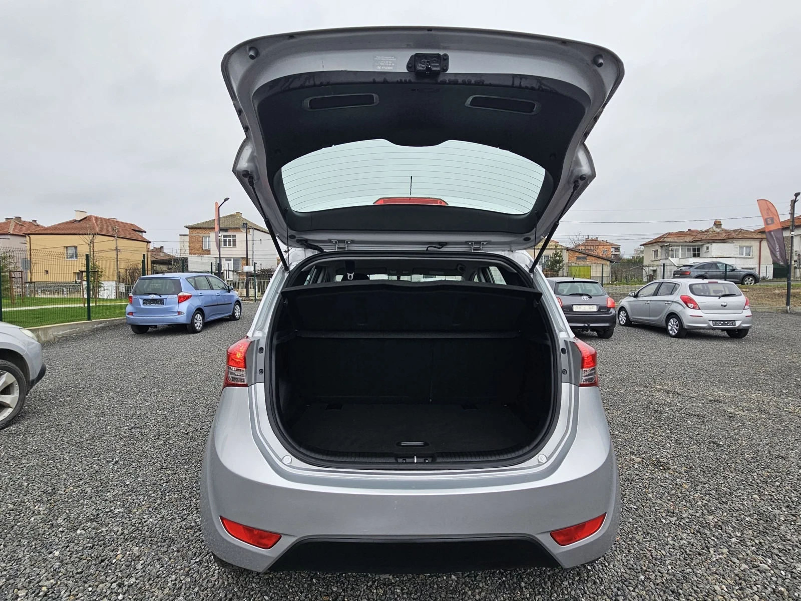 Hyundai Ix20 1.4i 90�.�.������! | Mobile.bg � ����������� 13