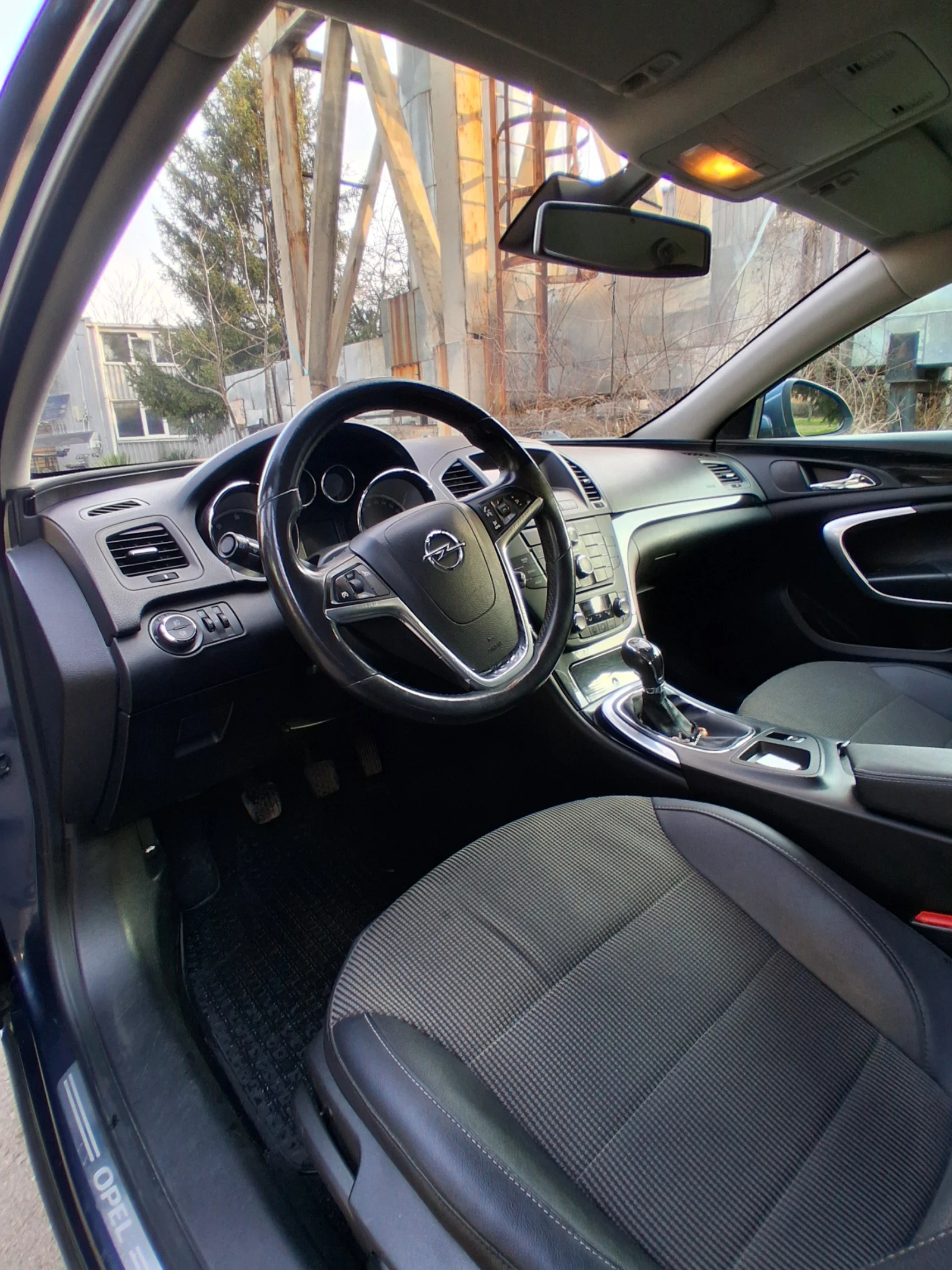 Opel Insignia, снимка 9 - Автомобили и джипове - 54063328