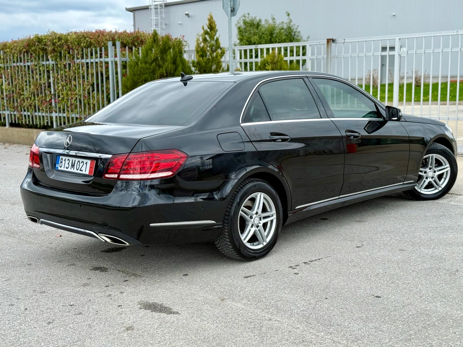 Mercedes-Benz E 220 FACE/ 170кс/ 9G/ NAVI/ TV/ PODGREV/, снимка 7 - Автомобили и джипове - 54079838