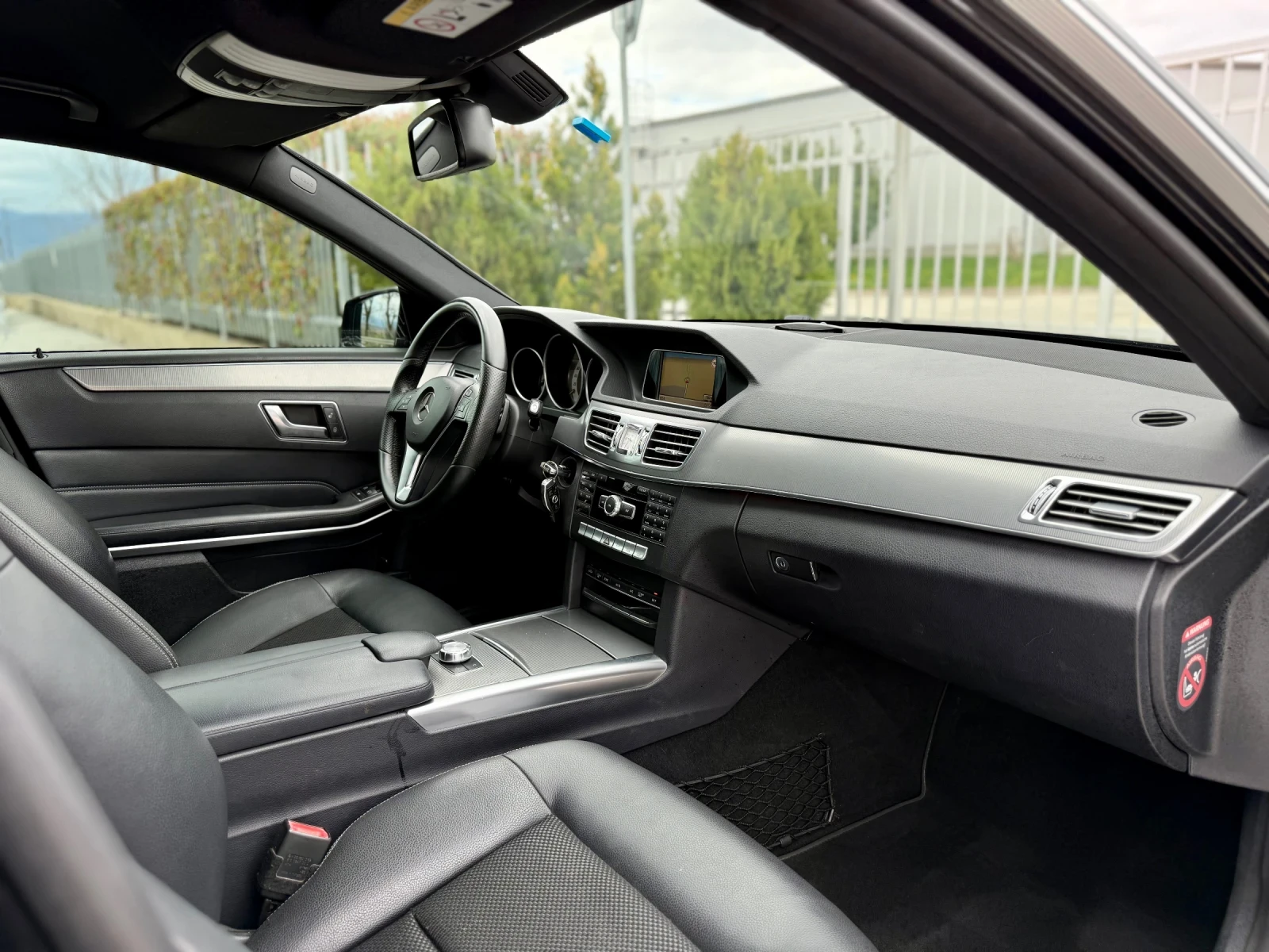 Mercedes-Benz E 220 FACE/ 170кс/ 9G/ NAVI/ TV/ PODGREV/, снимка 10 - Автомобили и джипове - 54079838